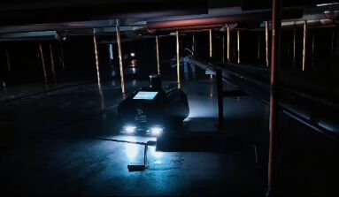 Automatyczny robot do inspekcji dna zbiornika metodą MFL z autonomiczną nawigacją HMFL-R1000