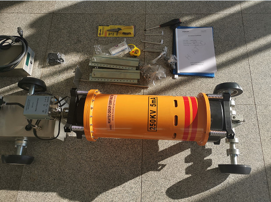 Długodystansowe centralne rurociągi radiograficzne Weld Inspection X-ray Crawler 1.0*3.5 Rozmiar punktu ogniskowego 12 M/min Prędkość podróży