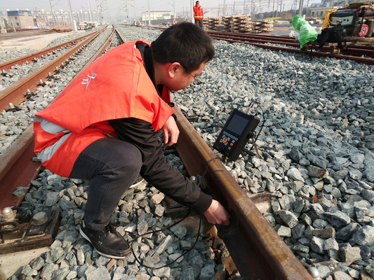 FD-GT-1010 Wysokiej rozdzielczości ekran TFT Digital Railway Ultrasonic Defect Detector