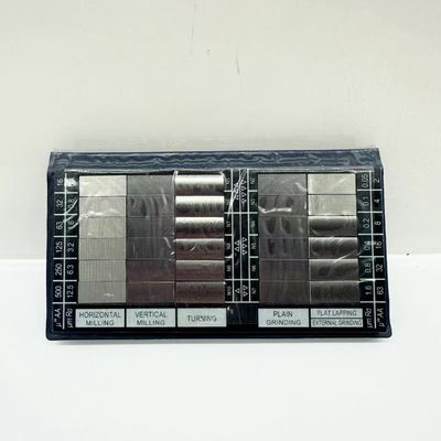 Zestaw bloków porównawczych grubości powierzchni Ra 0,025 ‰ 6,3 μm do kontroli obróbki metali
