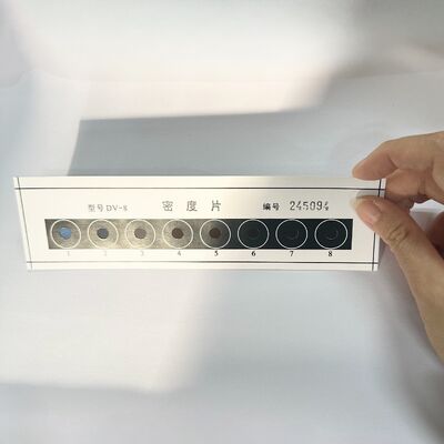 Film o gęstości światła z certyfikatem kalibracji