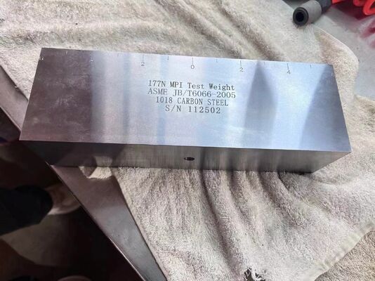 177N MPI Masa badawcza 1018 Bloku kalibracji kontroli cząstek magnetycznych ze stali węglowej Zgodność z ASME JB/T6066-2005 Próbka siły podnoszenia jarzma magnetycznego DC